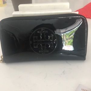 Tory Burch wallet